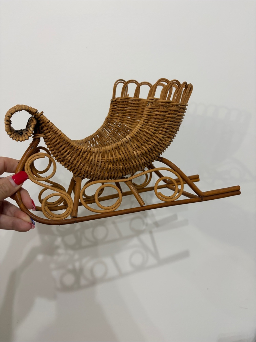 🤍Vintage 🤍Woven Rattan Sleigh Accent Décor - Natural Brown